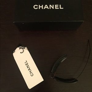 CHANEL sunglasses